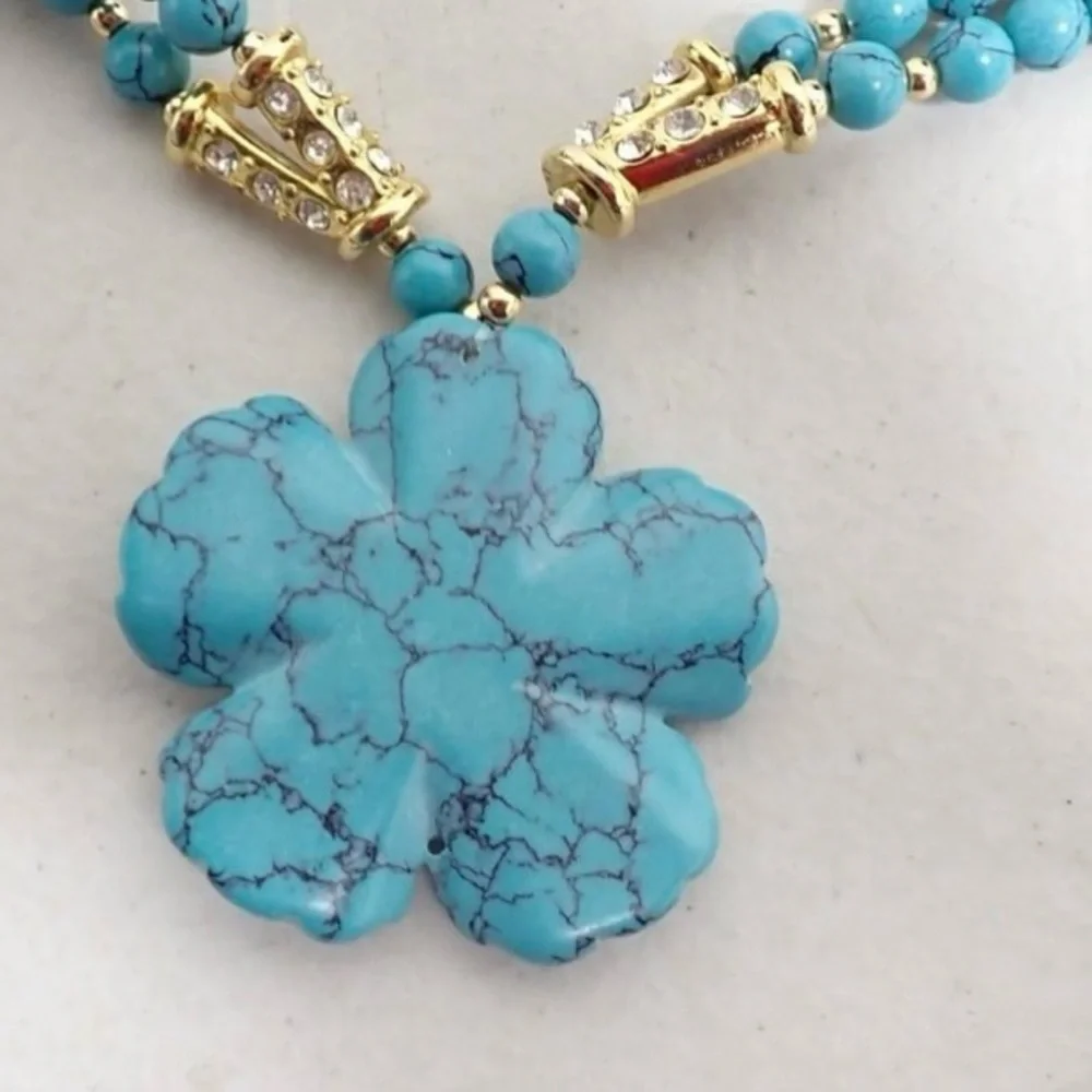 Blue Dyed Howlite Bead & Gold Tone Double Strand Necklace w/ Flower Pendant 17”